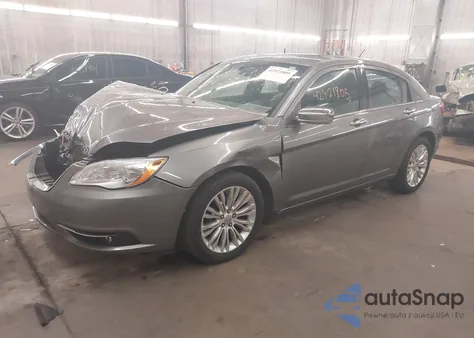 2011 Chrysler 200 Limited z USA, uszkodzony, nr VIN 1C3BC2FG2BN624182